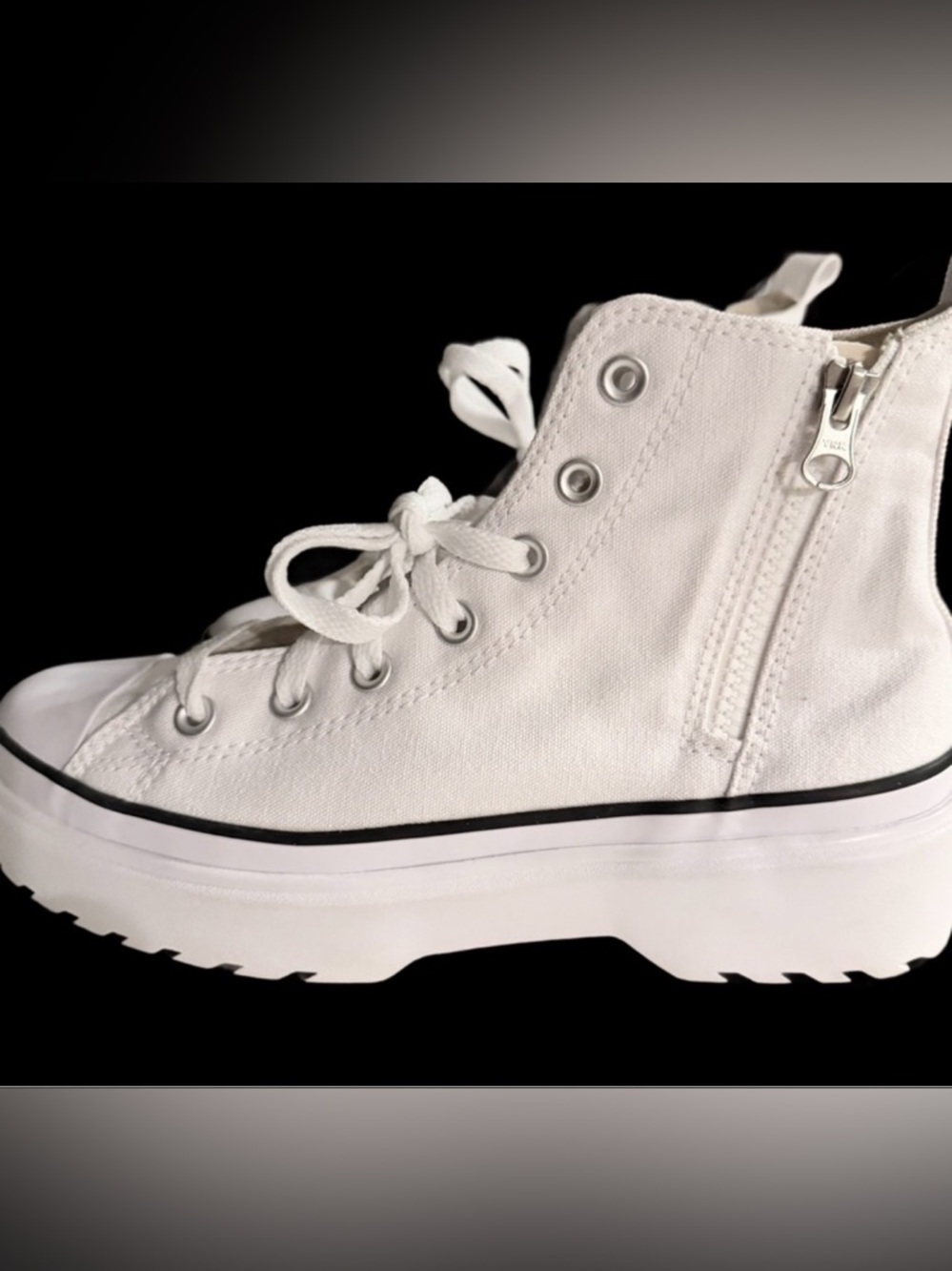 NEW Converse Platform White High-Tops Side Zip Womens Size 6 BACK TO SCHOOL